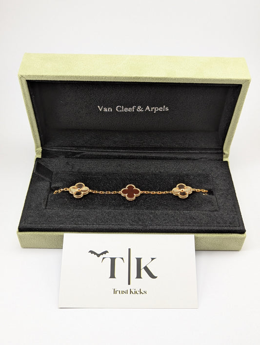 Pulso Tipo Van Cleef Baño de Oro Rosa 18k "Café con Zirconia"