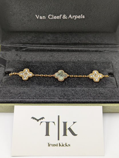 Pulso Tipo Van Cleef Baño de Oro Rosa 18k "Ojo de Tigre con Zirconia"