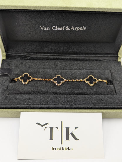 Pulso Tipo Van Cleef Baño de Oro Rosa 18k "Negro"