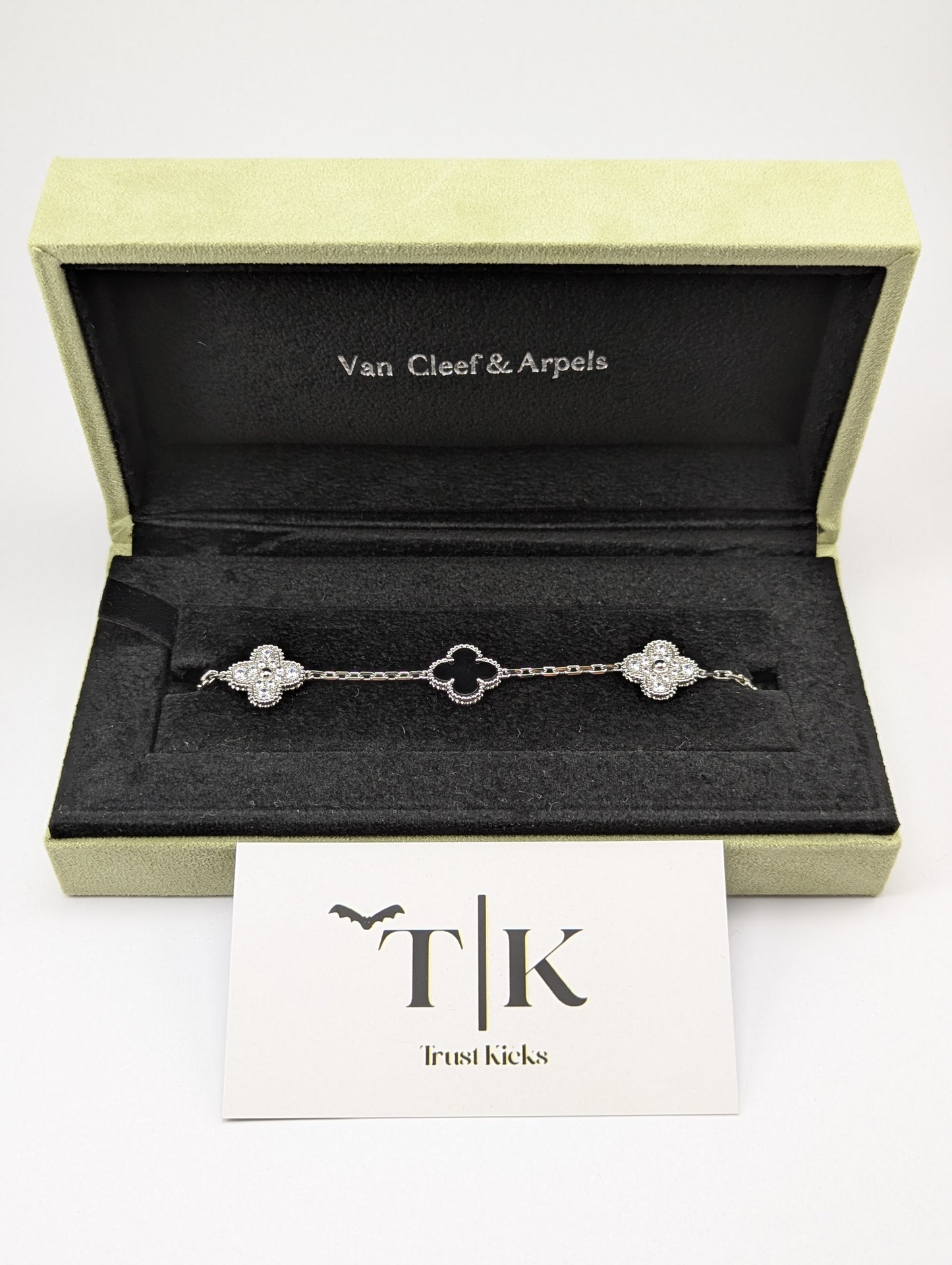Pulso Tipo Van Cleef Plata .925 "Negro con Zirconia"