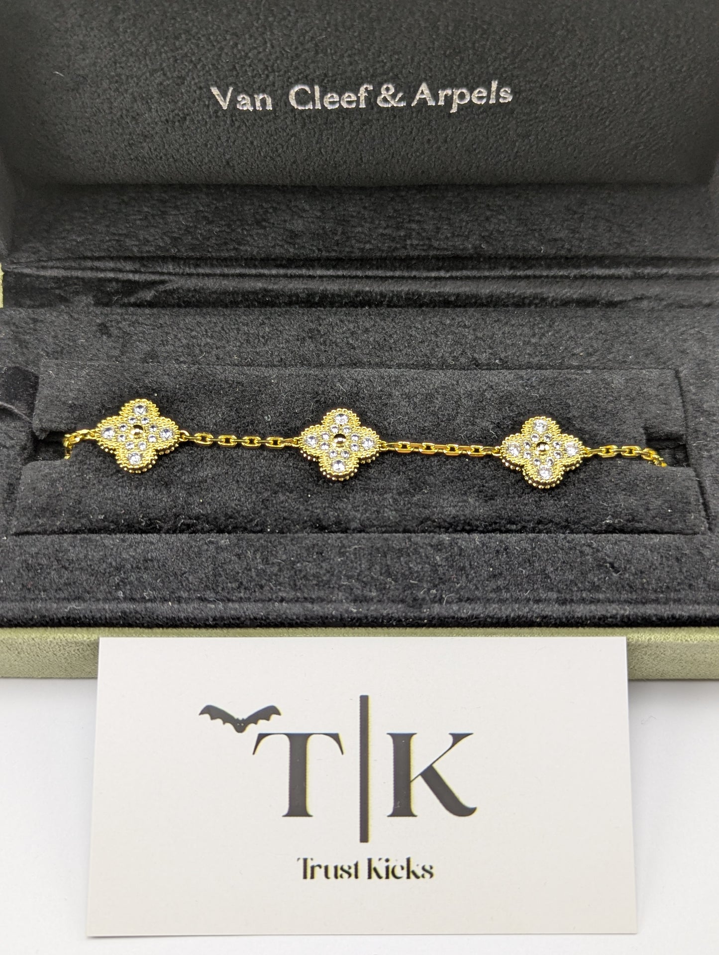 Pulso Tipo Van Cleef Baño de Oro 18k "Dorado con Zirconia"