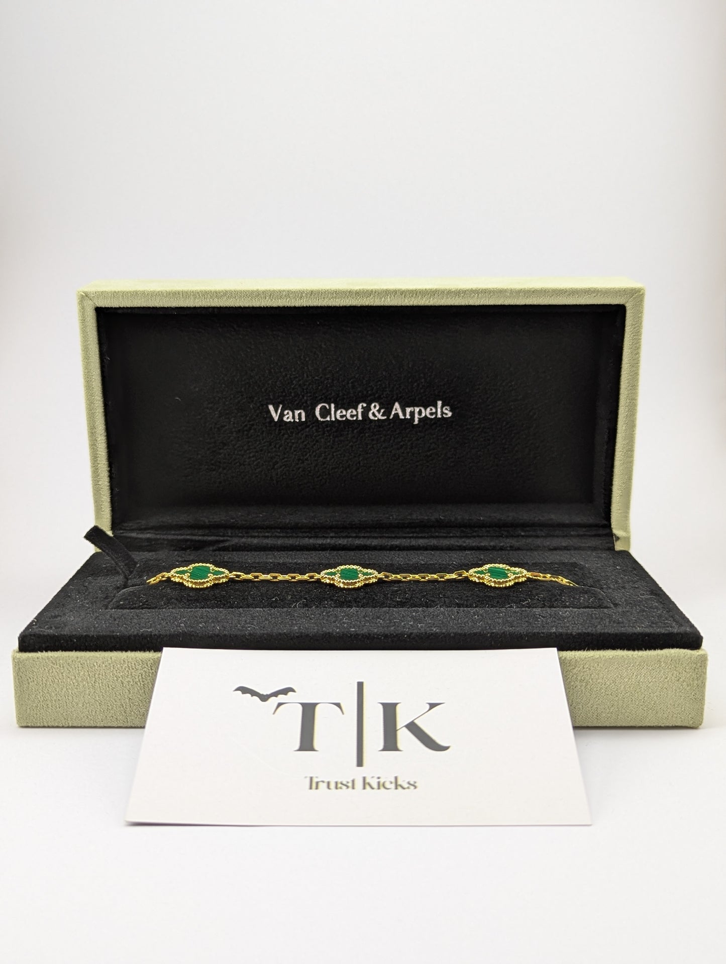Pulso Tipo Van Cleef Baño de Oro 18k "Verde con Dorado"