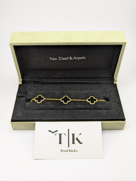 Pulso Tipo Van Cleef Baño de Oro 18k "Negro con Dorado"