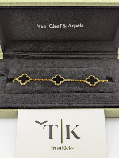 Pulso Tipo Van Cleef Baño de Oro 18k "Negro con Dorado"