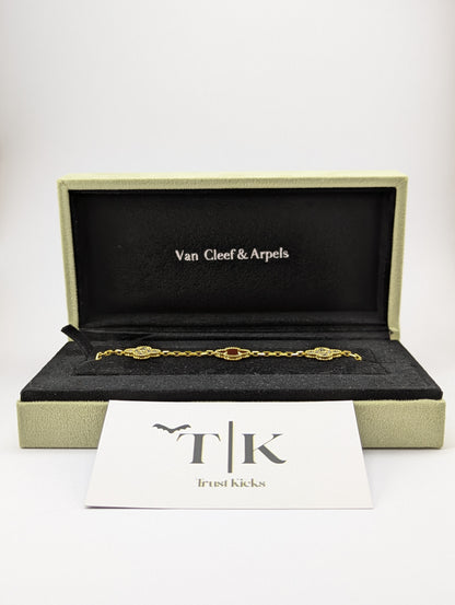 Pulso Tipo Van Cleef Baño de Oro 18k "Rojo con Zirconia"