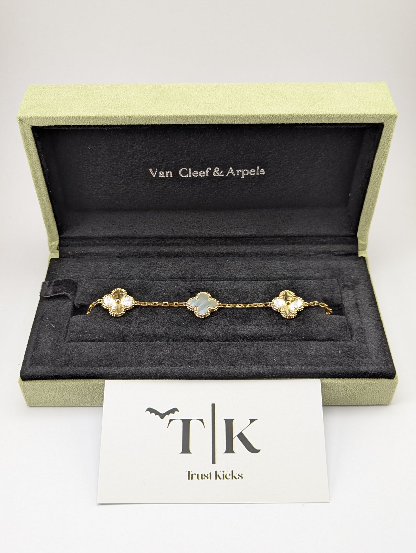 Pulso Tipo Van Cleef Baño de Oro Rosa 18k "Caledonia Gris con Oro"