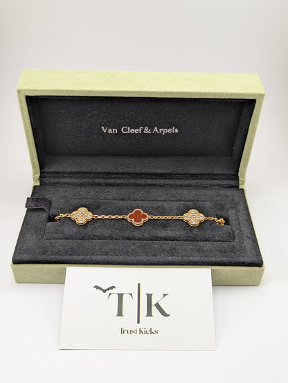 Pulso Tipo Van Cleef Baño de Oro Rosa 18k "Rojo con Zirconia"