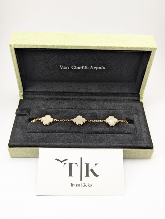 Pulso Tipo Van Cleef Baño de Oro Rosa 18k "Blanco"