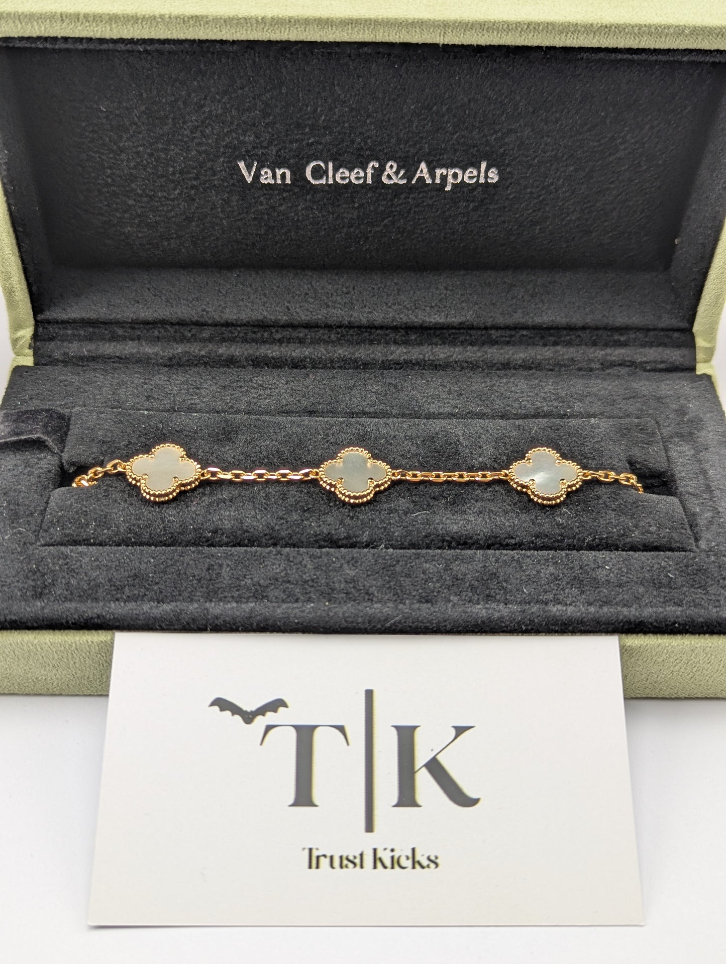 Pulso Tipo Van Cleef Baño de Oro Rosa 18k "Blanco"