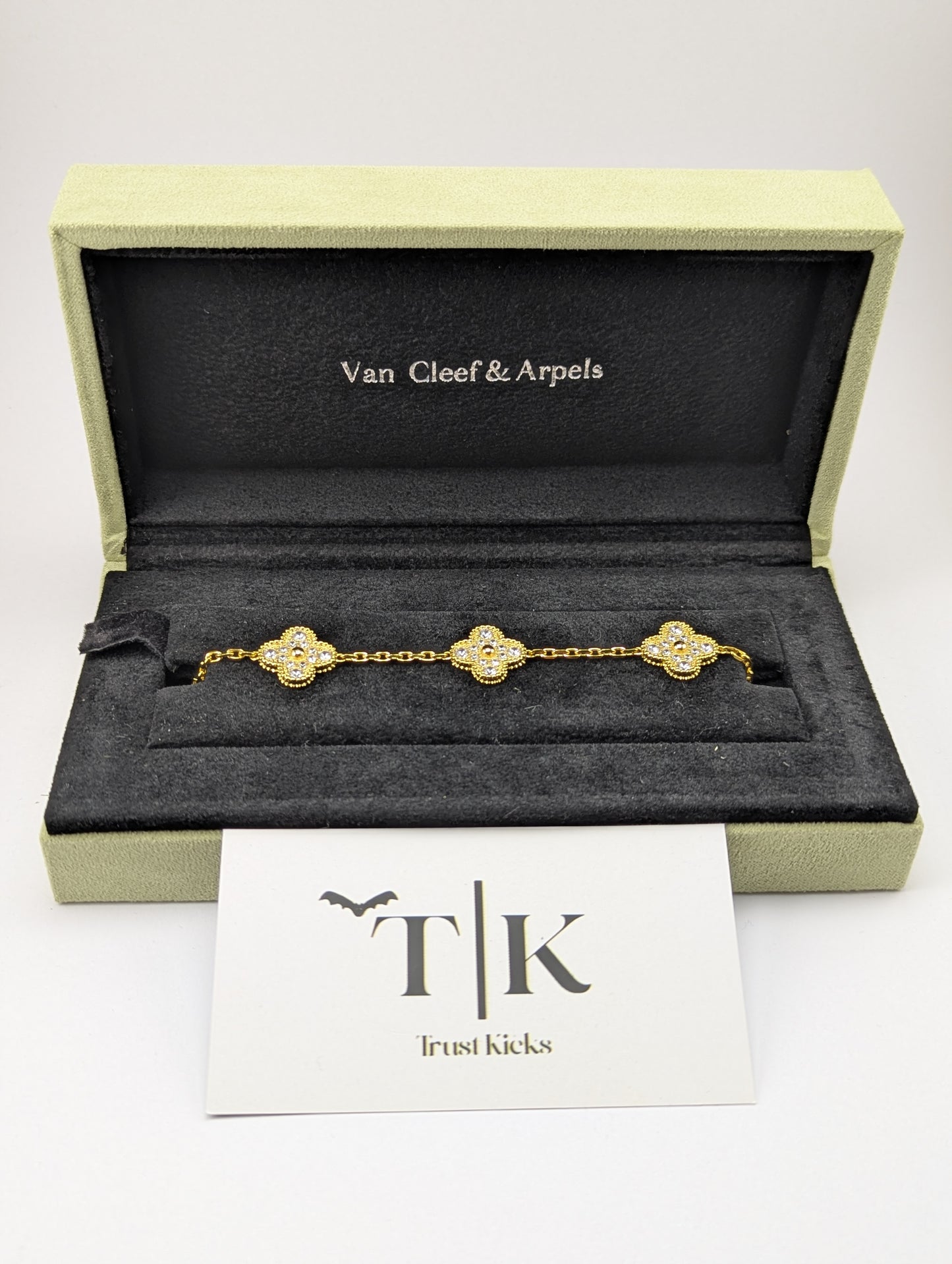 Pulso Tipo Van Cleef Baño de Oro 18k "Full Zirconia"