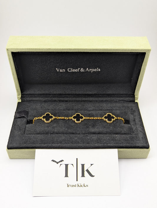 Pulso Tipo Van Cleef Baño de Oro 18k "Negro"