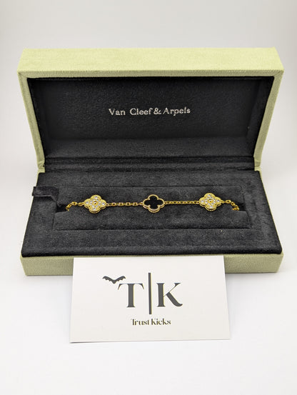 Pulso Tipo Van Cleef Baño de Oro 18k "Negro con Zirconia"