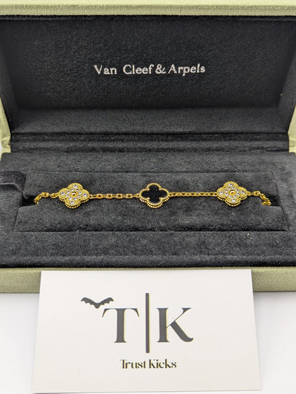 Pulso Tipo Van Cleef Baño de Oro 18k "Negro con Zirconia"