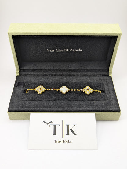 Pulso Tipo Van Cleef Baño de Oro 18k "Gris con Zirconia"