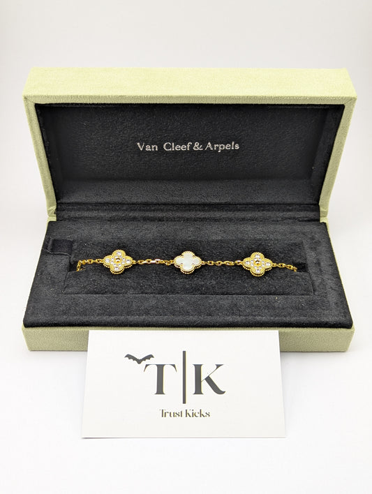 Pulso Tipo Van Cleef Baño de Oro 18k "Gris con Zirconia"