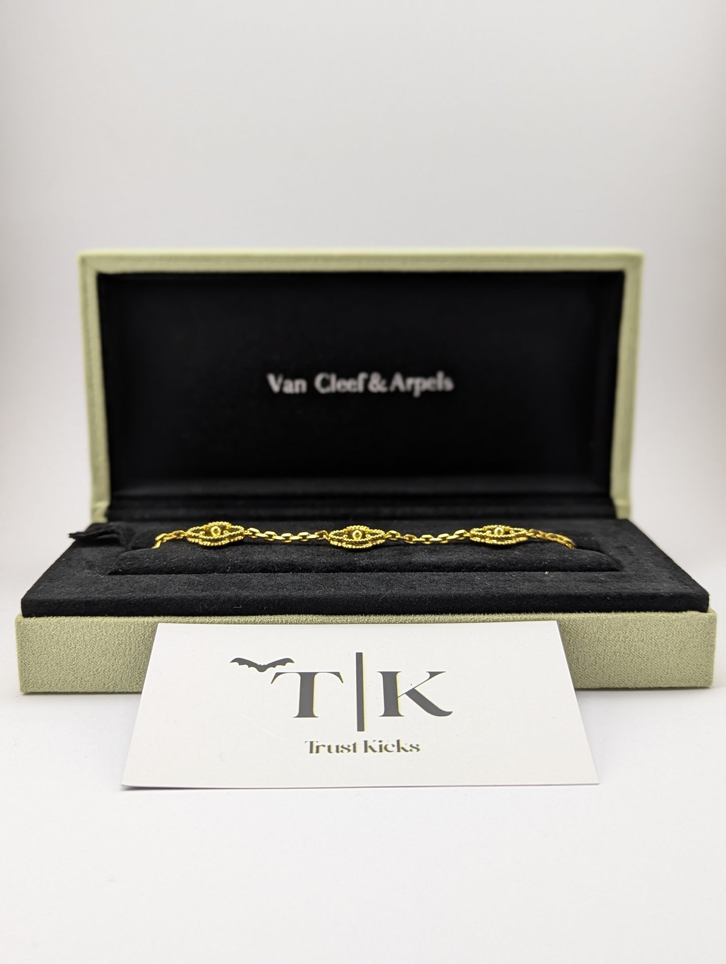 Pulso Tipo Van Cleef Baño de Oro 18k "Full Oro"