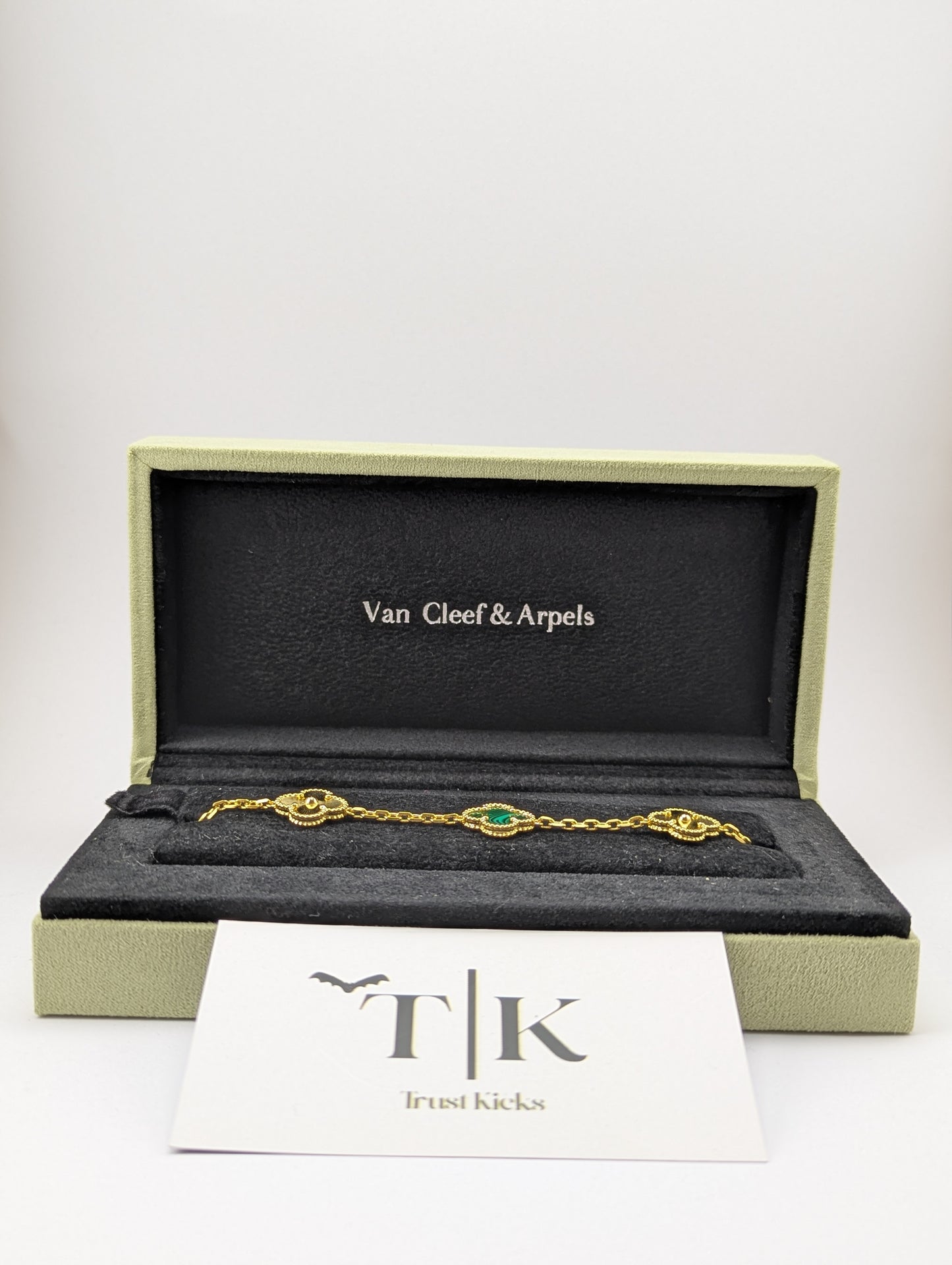 Pulso Tipo Van Cleef Baño de Oro 18k "Verde con Oro"