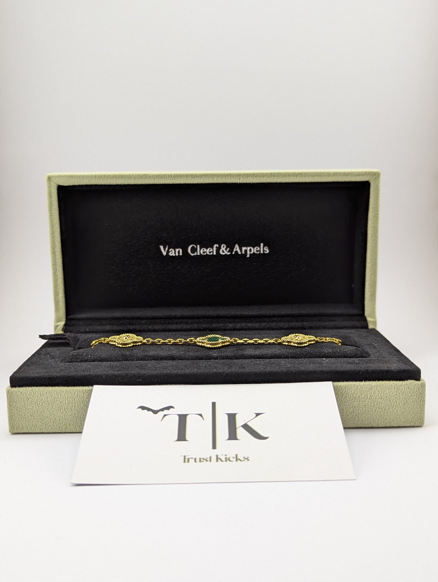 Pulso Tipo Van Cleef Baño de Oro 18k "Verde con Zirconia"