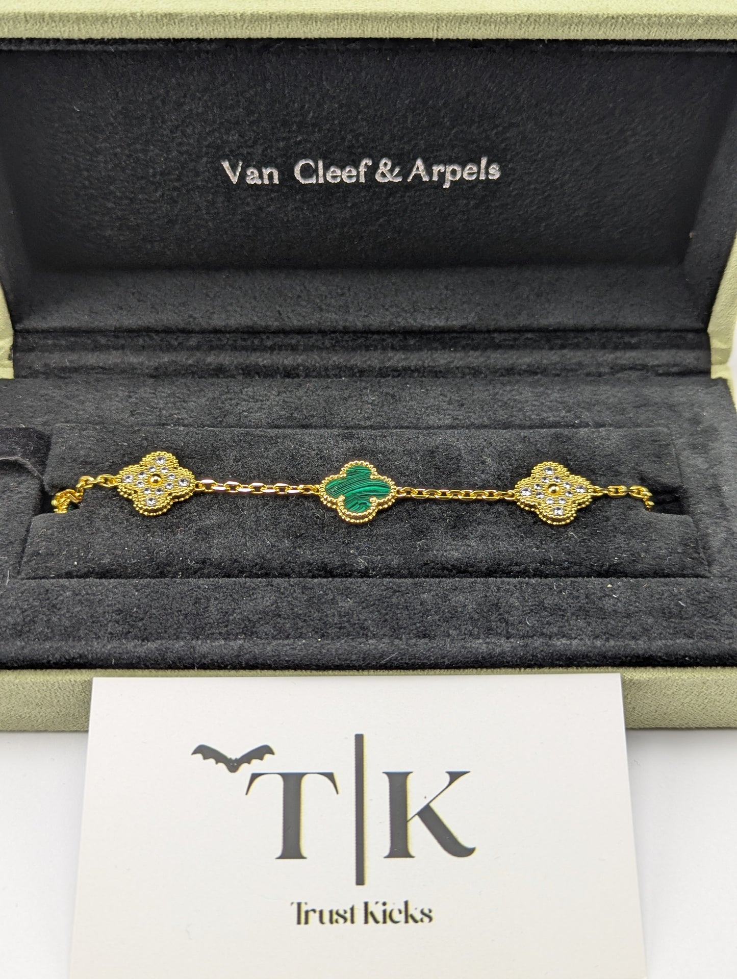 Pulso Tipo Van Cleef Baño de Oro 18k "Verde con Zirconia"